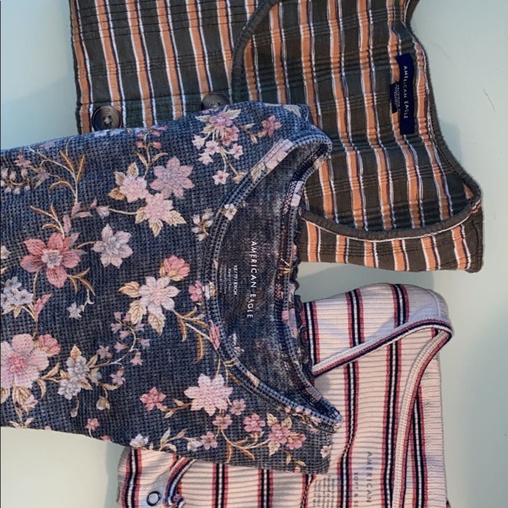 American Eagle bundle tops